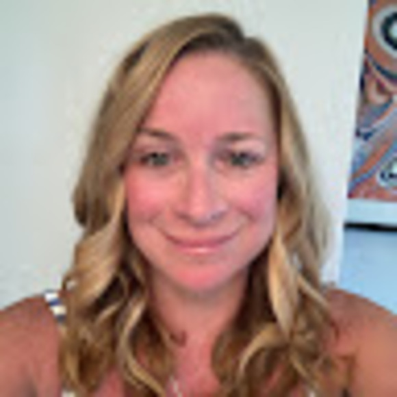 Meet your Posher, Stephanie - Picture 1 of 1